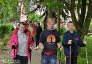 Sandra, Kordian i Kacper podczas treningu.