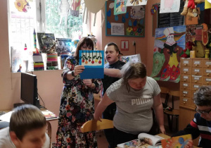 Pani Małgosia otrzymała laurkę